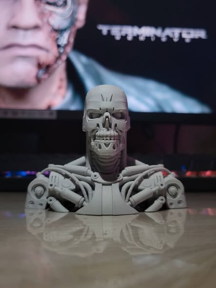 Turn your desk into a sci-fi showcase.